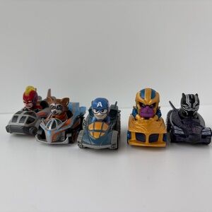 Hot Wheels Racer Verse Marvel 5 Pack, Rocket Captain America Thanos Panther